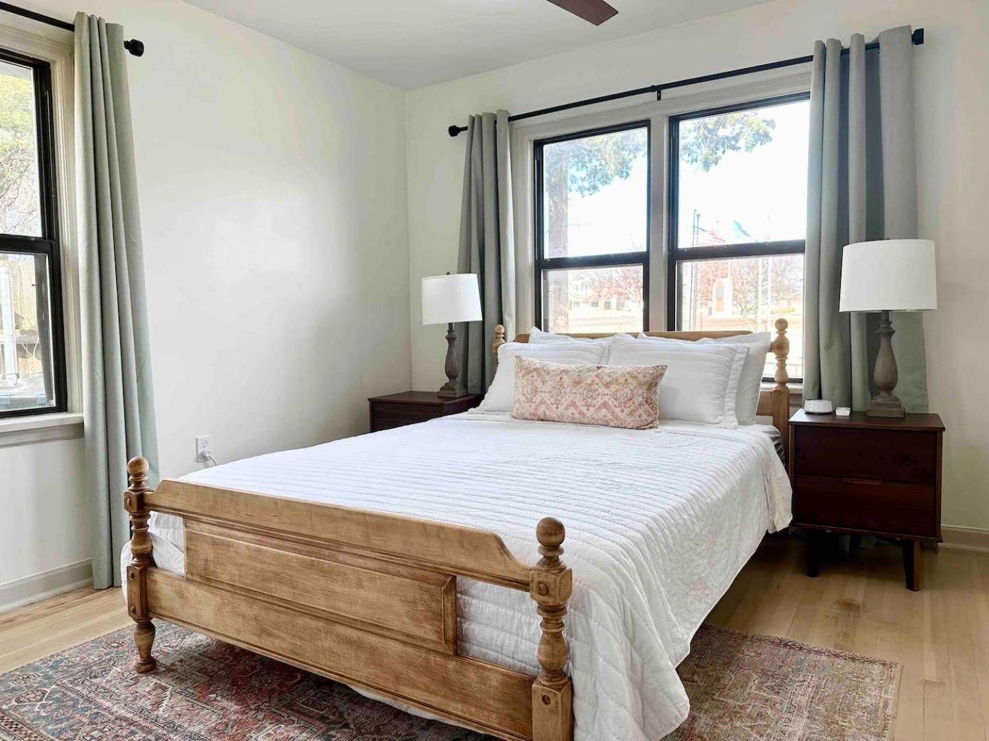 Campus Cottage Kng Bed! Walk To Uco And Downtown Edmond Buitenkant foto